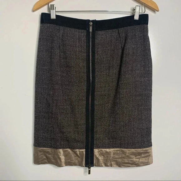 BCBGMAXAZRIA Wool Zip Up Back Skirt Size 6 - Picture 5 of 8
